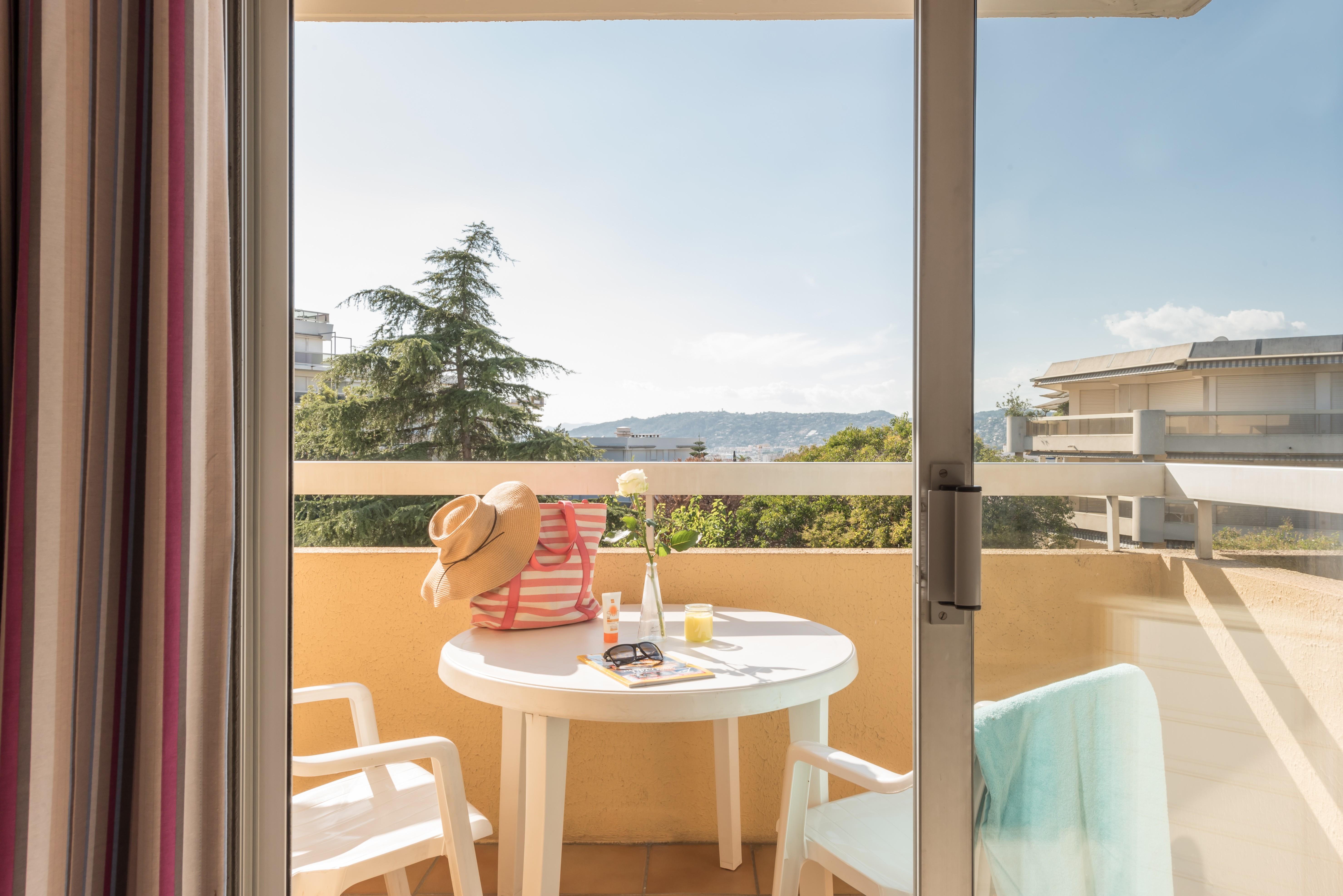 Residence Pierre & Vacances La Rostagne Juan-les-Pins Ngoại thất bức ảnh