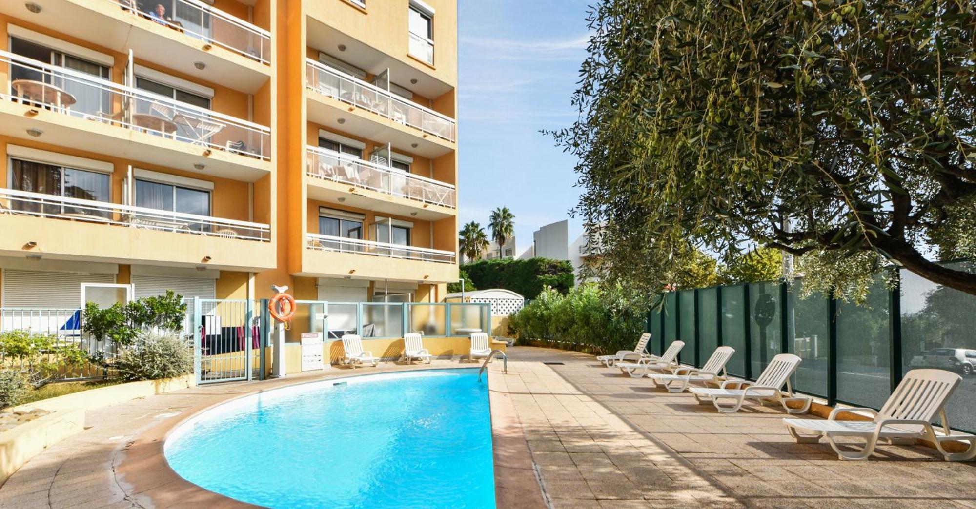 Residence Pierre & Vacances La Rostagne Juan-les-Pins Ngoại thất bức ảnh